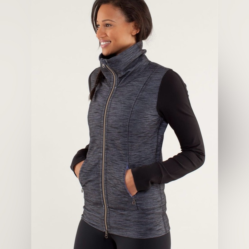 Lululemon Daily Yoga Jacket size 8